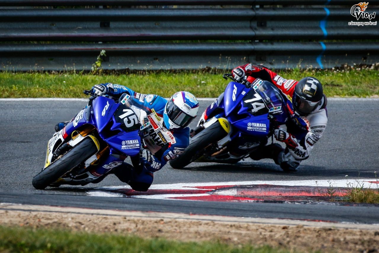 Patryk Kosiniak w Yamaha R6 Dunlop Cup