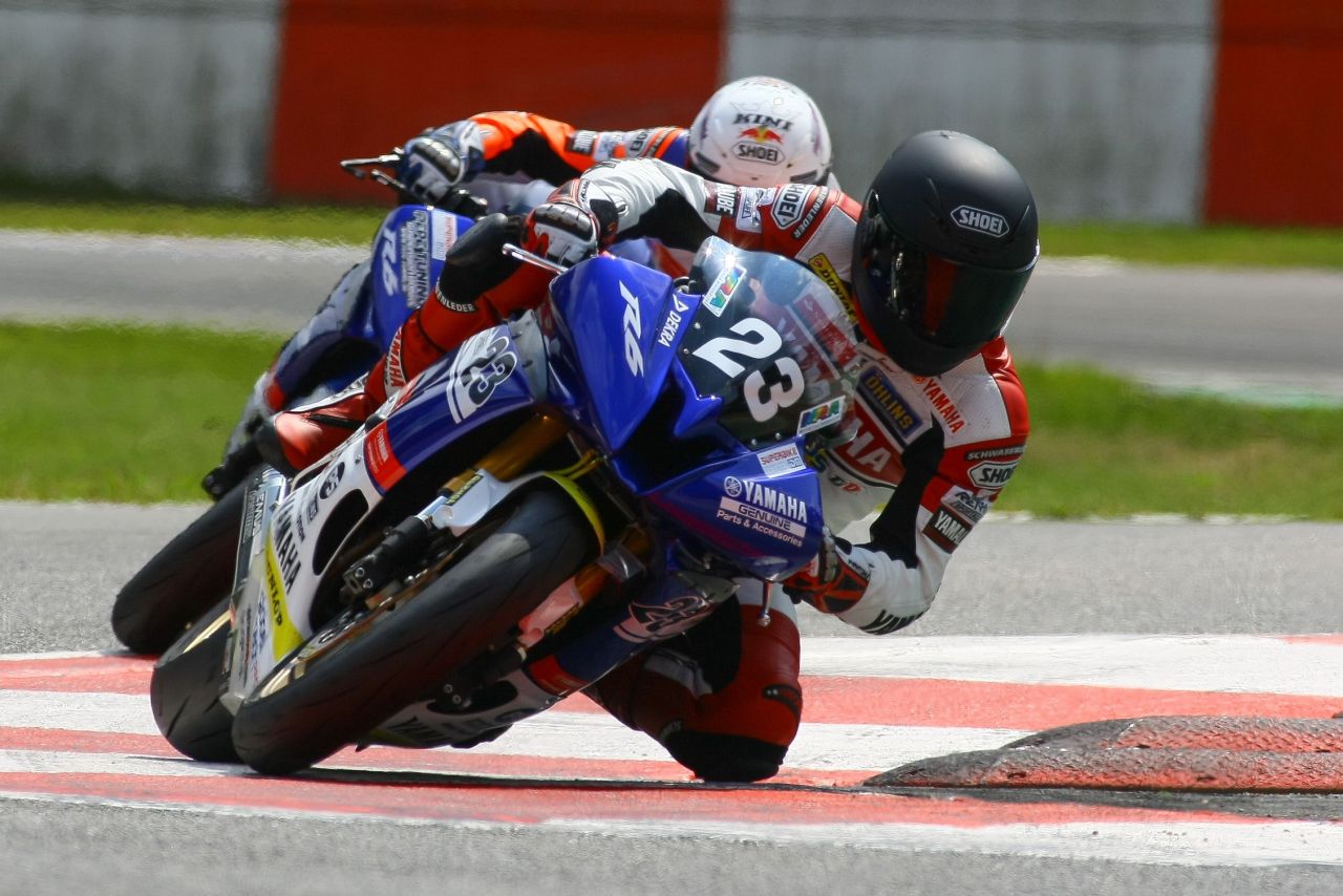 Adrian Pasek koczy debiutancki sezon w Yamah R6 Dunlop Cup na smym miejscu