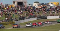 Volvo od 2014 roku w V8 Supercars. Wystawi model S60