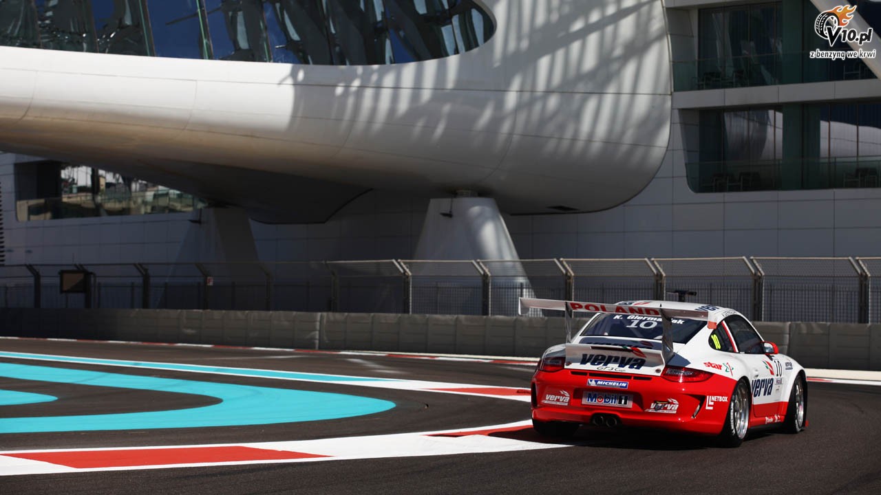 Porsche Supercup, Yas Marina: Kuba Giermaziak zosta drugim wicemistrzem