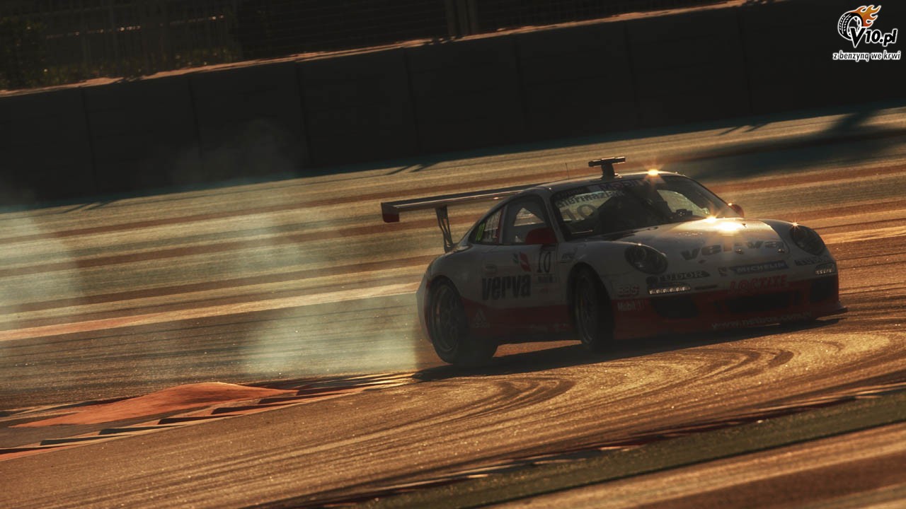 Porsche Supercup, Yas Marina: Estre wygrywa kwalifikacje. Verva Racing Team rozczarował