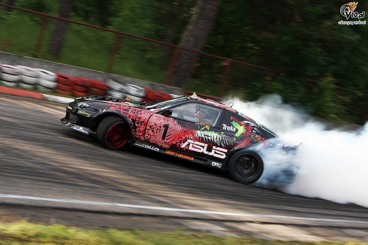 VERVA Street Racing 2012: Drifting, kaskaderzy oraz FMX na ulicach Warszawy
