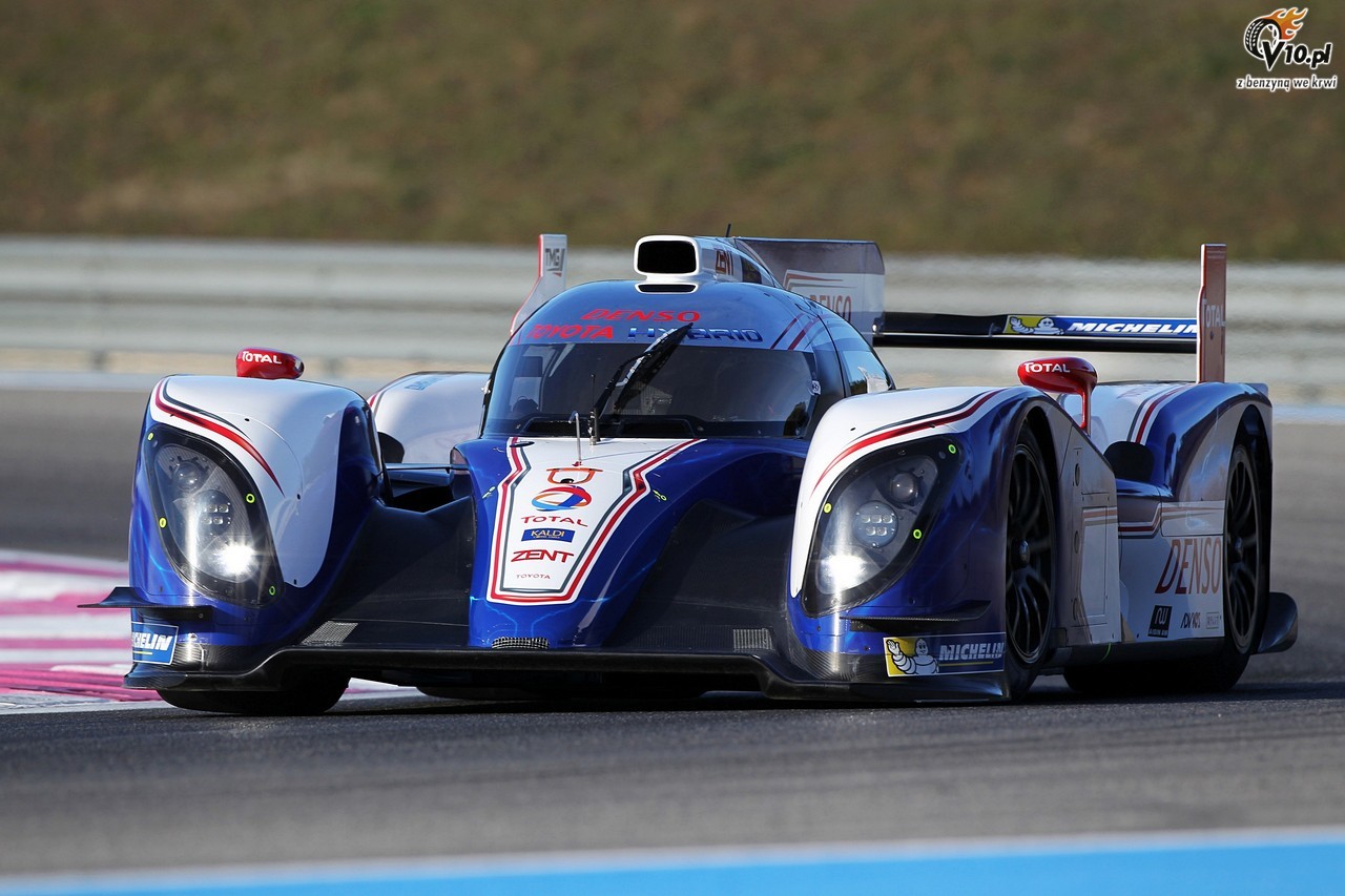 WEC: Toyota przebudowała swoją hybrydę LMP1 na sezon 2013. Zobacz zdjęcia