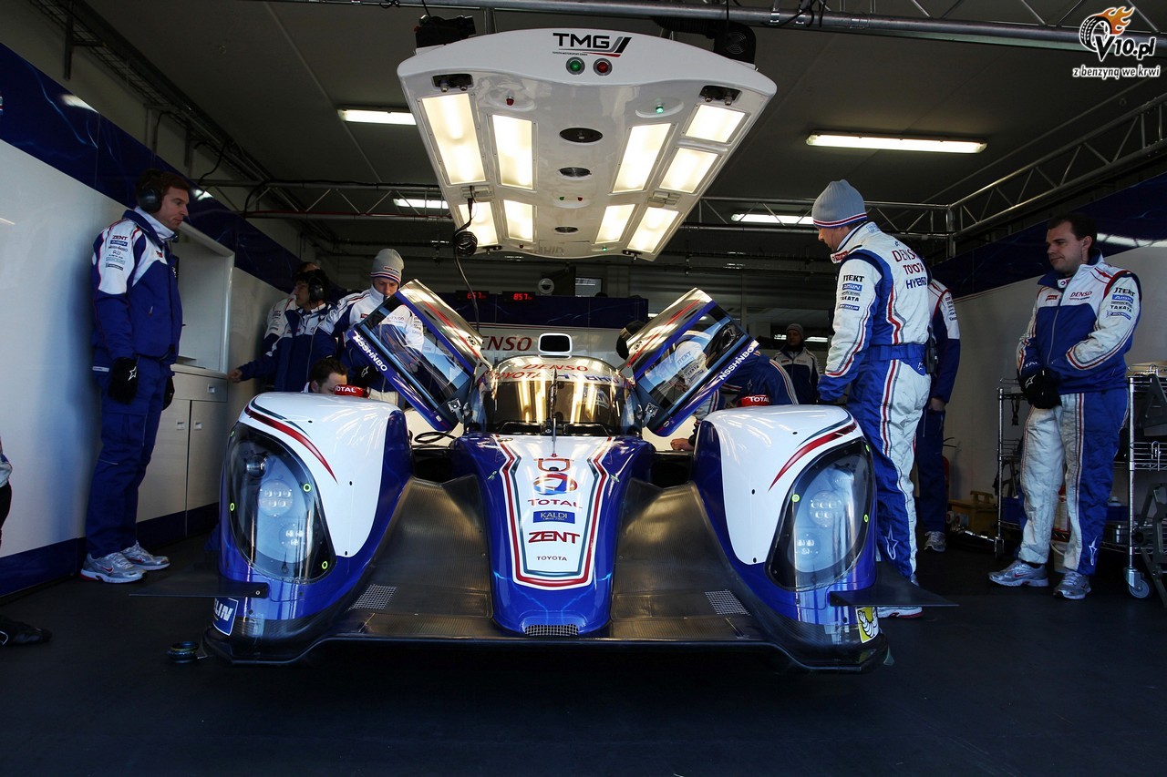 WEC: Toyota przebudowaa swoj hybryd LMP1 na sezon 2013. Zobacz zdjcia