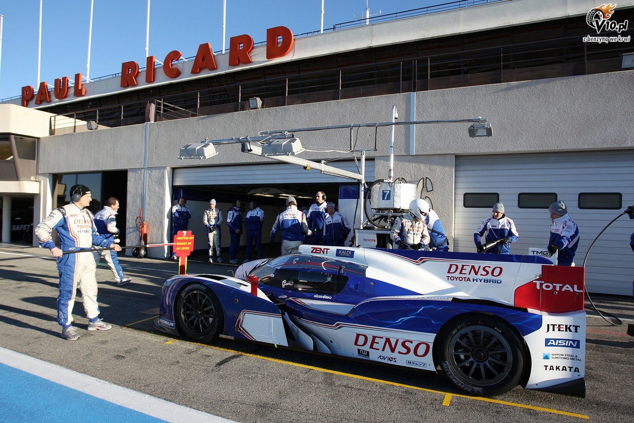 WEC: Toyota przebudowała swoją hybrydę LMP1 na sezon 2013. Zobacz zdjęcia