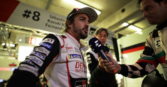 Alonso smakuje się w triumfie na Le Mans
