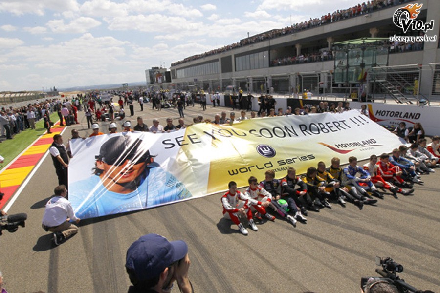 World Series by Renault: Wsparcie dla Kubicy