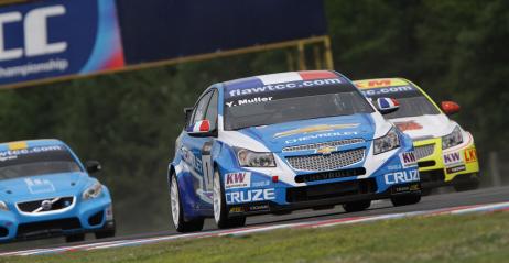 WTCC, Brno: Muller poprawia rekord toru i wygrywa kwalifikacje