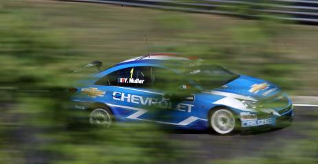 WTCC, Portimao, Wycig nr 1: Muller wygrywa pierwsze starcie na Algarve