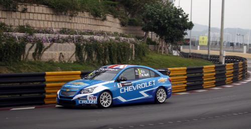 WTCC: Huff wygrał kwalifikacje w Makau nowym rekordem toru