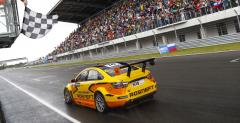 Podsumowanie weekendu w motorsporcie: Dominacja ady w WTCC