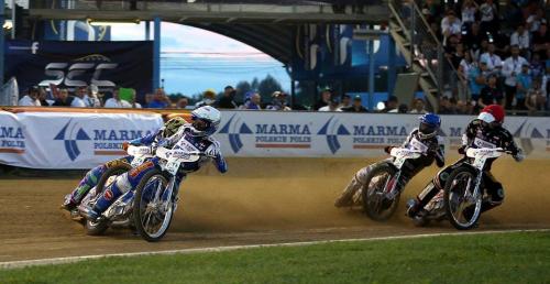 uel: Vaculik sensacyjnym mistrzem Europy. Przetrwa grony wypadek z Polakiem i zwyciy w Rzeszowie