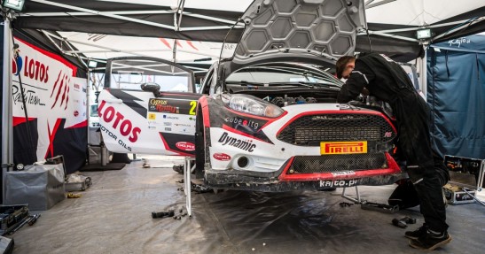 ERC: Kajetanowicz poza czołówką Rajdu Cypru przez wypadek