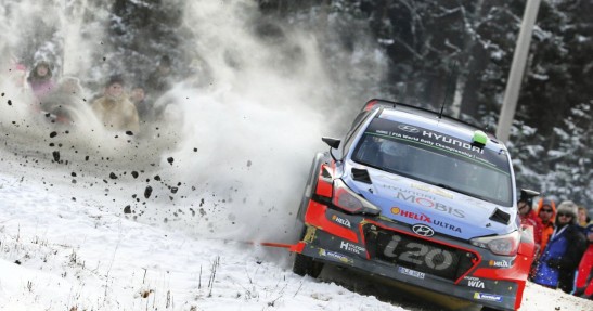 WRC: Paddon został na lodzie