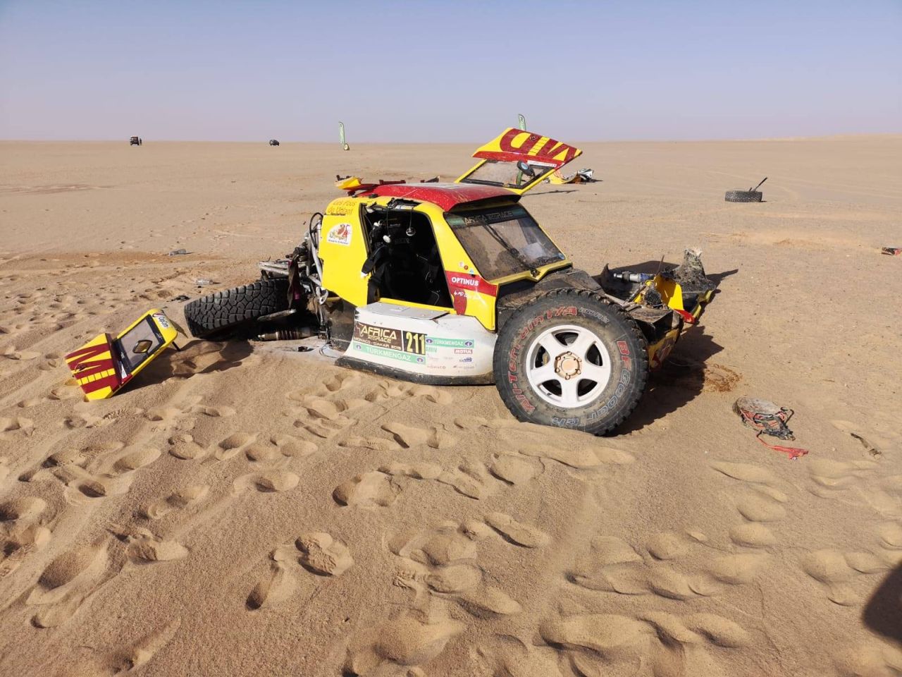 Pot�ny wypadek w Africa Eco Race