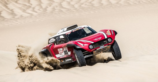 Rajd Dakar: Peterhansel, Sainz i Despres przesiądą się do Mini