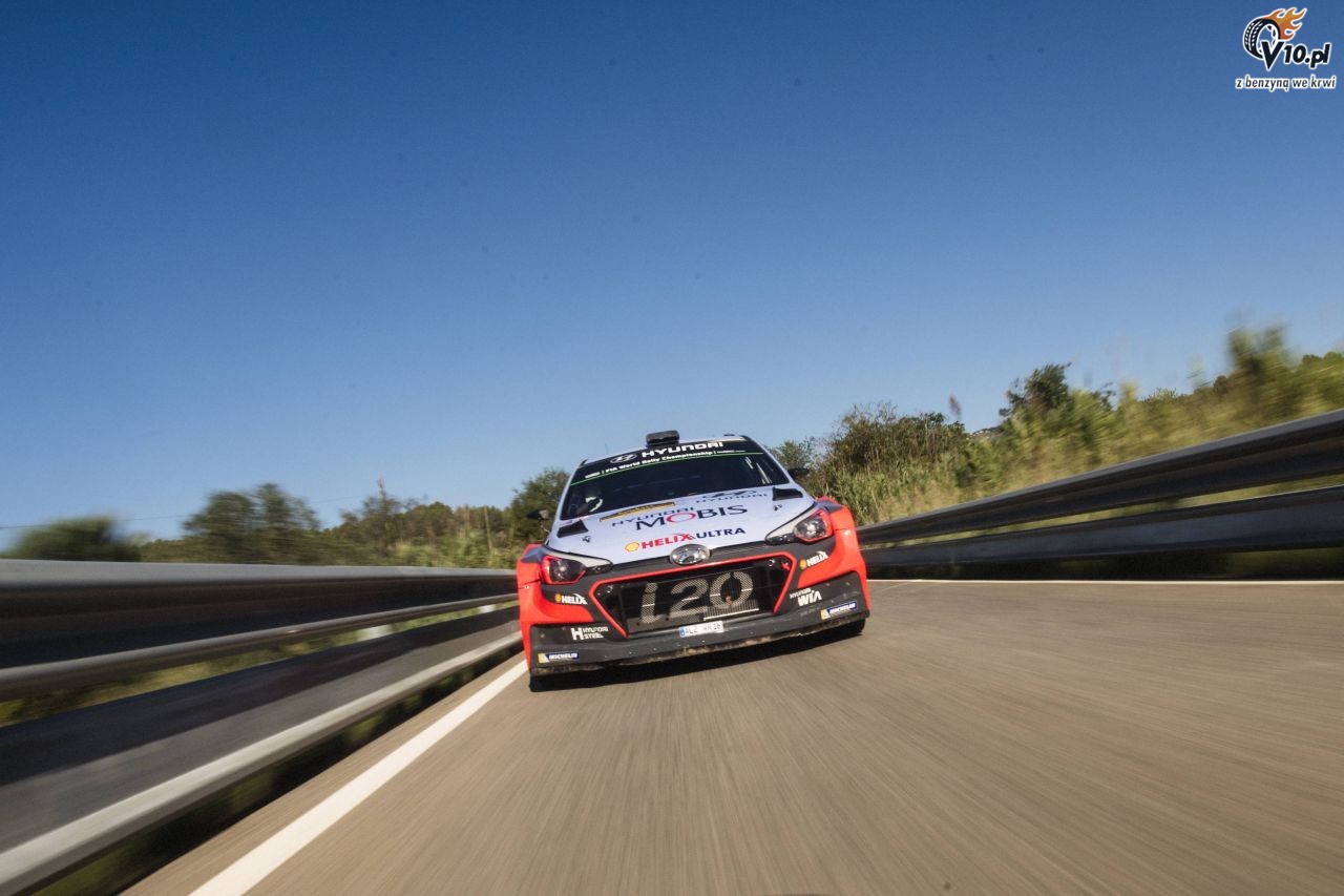 WRC: Ogier wygrywa Rajd Hiszpanii i zostaje po raz czwarty mistrzem wiata