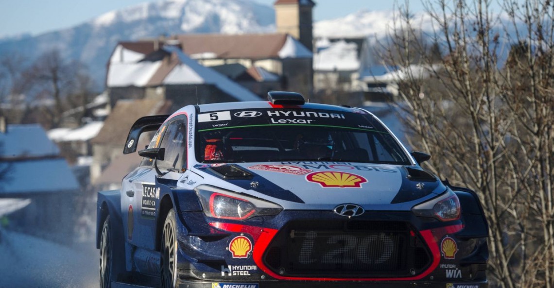 WRC: Neuville odjeżdża rywalom w Monte Carlo