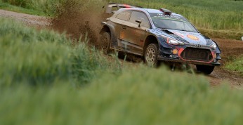 WRC: Neuville prowadzi w Rajdzie Polski po piątku, Tanak i Latvala...