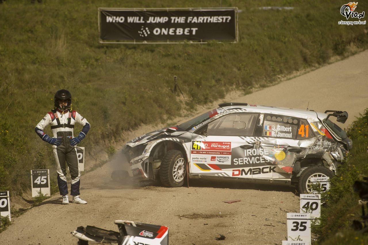 WRC: Widowiskowy wypadek na synnej hopie oesu Fafe w Rajdzie Portugalii
