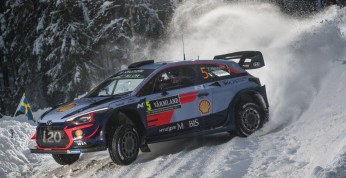 WRC: Neuville zwiększył swoją przewagę w Rajdzie Szwecji