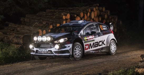 WRC: Ogier utrzymuje Tanaka na dystans drugiego dnia Rajdu Wielkiej Brytanii