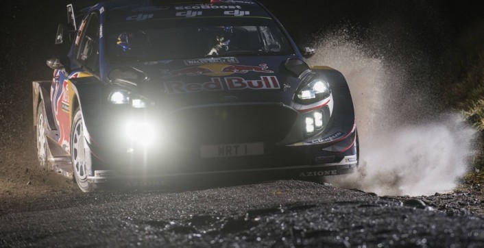 WRC: Ogier pierwszym liderem Rajdu Wielkiej Brytanii