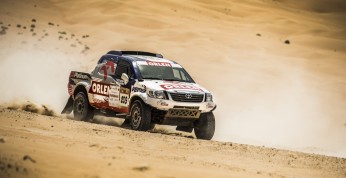 Abu Dhabi Desert Challenge: Dąbrowski z Czachorem utrzymują 6...