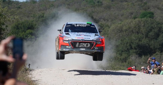 Hayden Paddon w sezonie 2016
