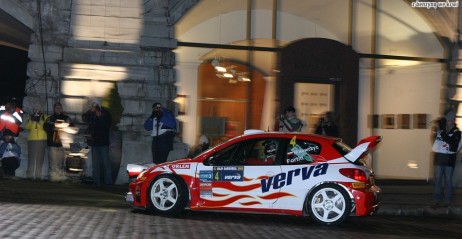 W 2005 r. Hołowczyc jeździł na Karowej Peugeotem 206 WRC