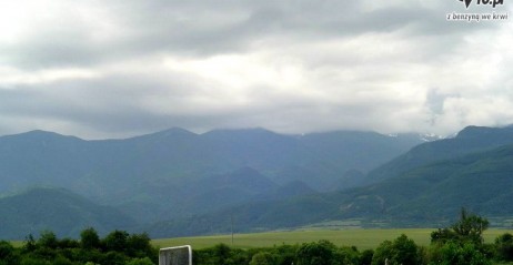 Widok z parku serwisowego na gry Rila