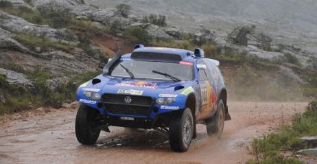 Rajd Dakar 2011, 1. etap: Sonik kontuzjowany! Sainz przed Peterhanselem