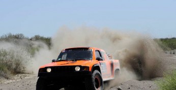 Rajd Dakar - Etap 2, samochody: Spore straty Hołka i rewelacyjna...