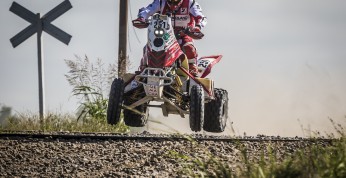 Rafał Sonik dostał karę i spadł na 4. miejsce w generalce Dakaru