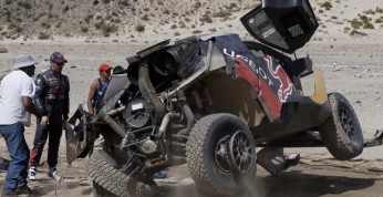 Rajd Dakar 2016 - 8. etap, samochody: Dachowanie Loeba! Nie...