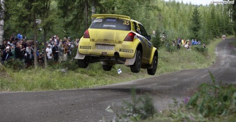 Kociuszko pdzi po 1. miejsce w JWRC