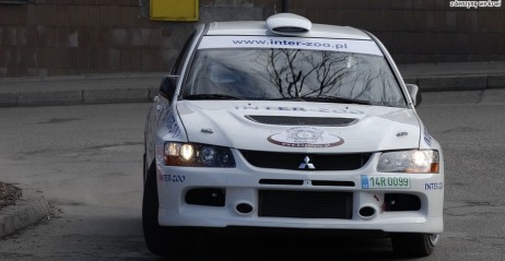 W Wieliczce samochód uległ awarii