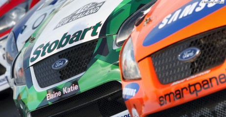 Elaine Katie obok pomara�czowej Maud Charlotte