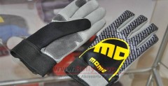 Momo Team - rkawiczki dla mechanikw - promocja