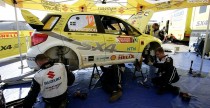 Mechanicy maj wiele pracy przy Suzuki SX4 WRC