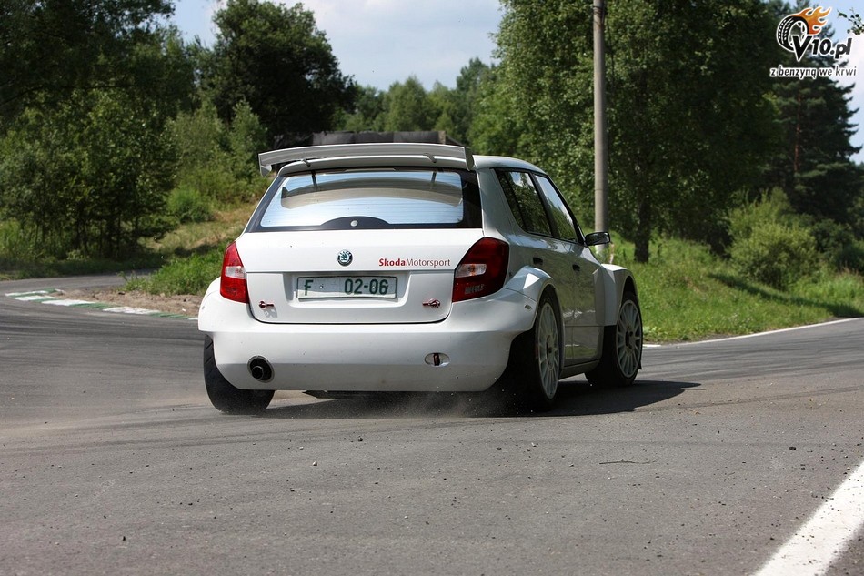 skoda fabia s2000