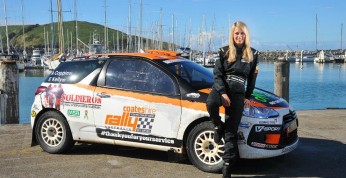 Surferka promuje Rajd Australii