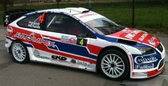 Wideo z oesu, gdzie Grzybowi odpada koo w Fordzie Focusie WRC