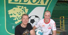 Hirvonen i Lehtinen na treningu piłkarskim Hirvonen i Lehtinen na treningu piłkarskim