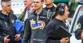 Kaczmarski z kontuzją, Hołek z awarią - brak szczęścia w Anglii