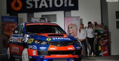 Tomasz Kuchar i jego nowe Subaru Impreza N14