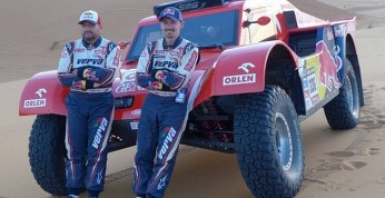 Adam Małysz testuje SMG Buggy na pustyni w Maroku. Trwają...