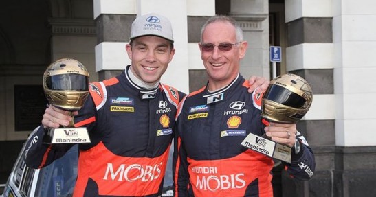 Hayden Paddon i John Kennard