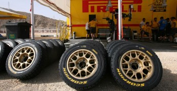 Pirelli w liczbach - dane statystyczne sezonu 2014. Kto wygrał dwa...