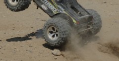 Aftershock - potny spalinowy monster truck od Team Losi